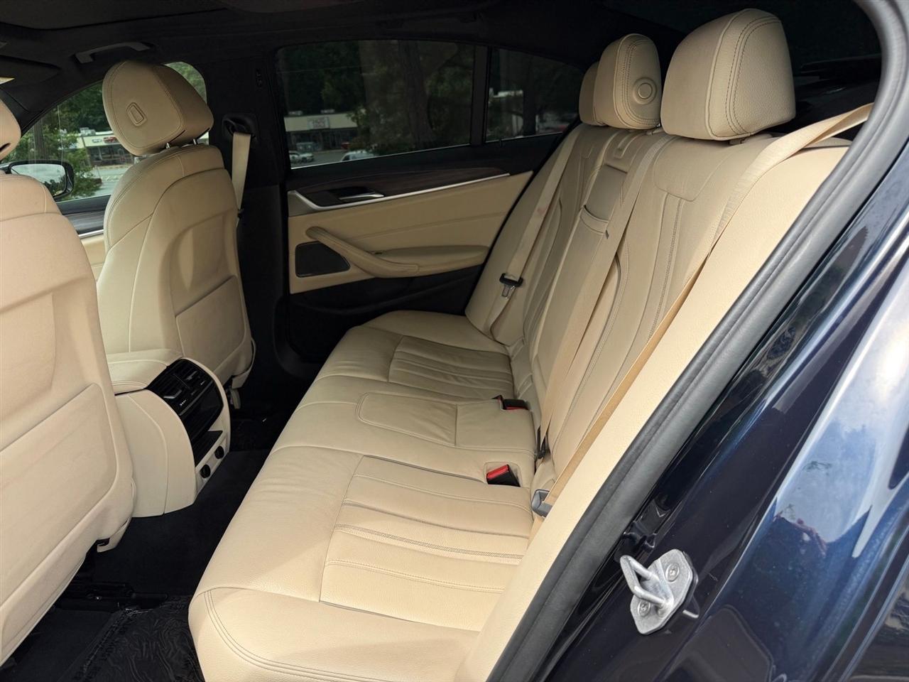 BMW 5 Series  2017