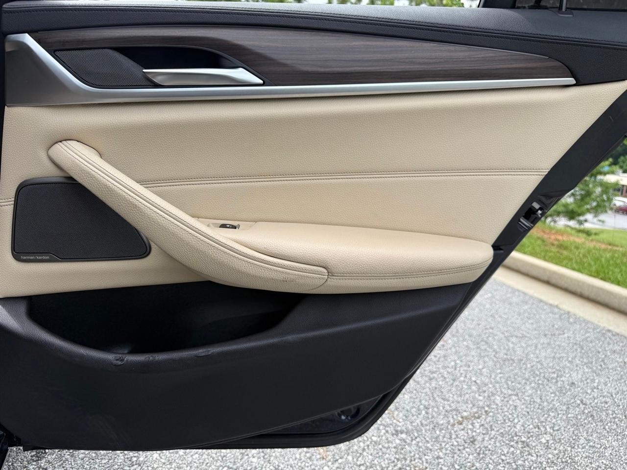 BMW 5 Series  2017