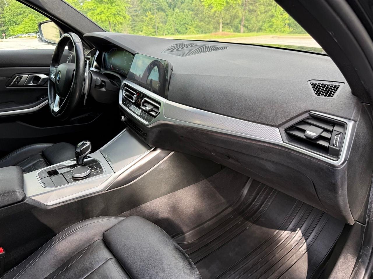 BMW 3 Series  2021