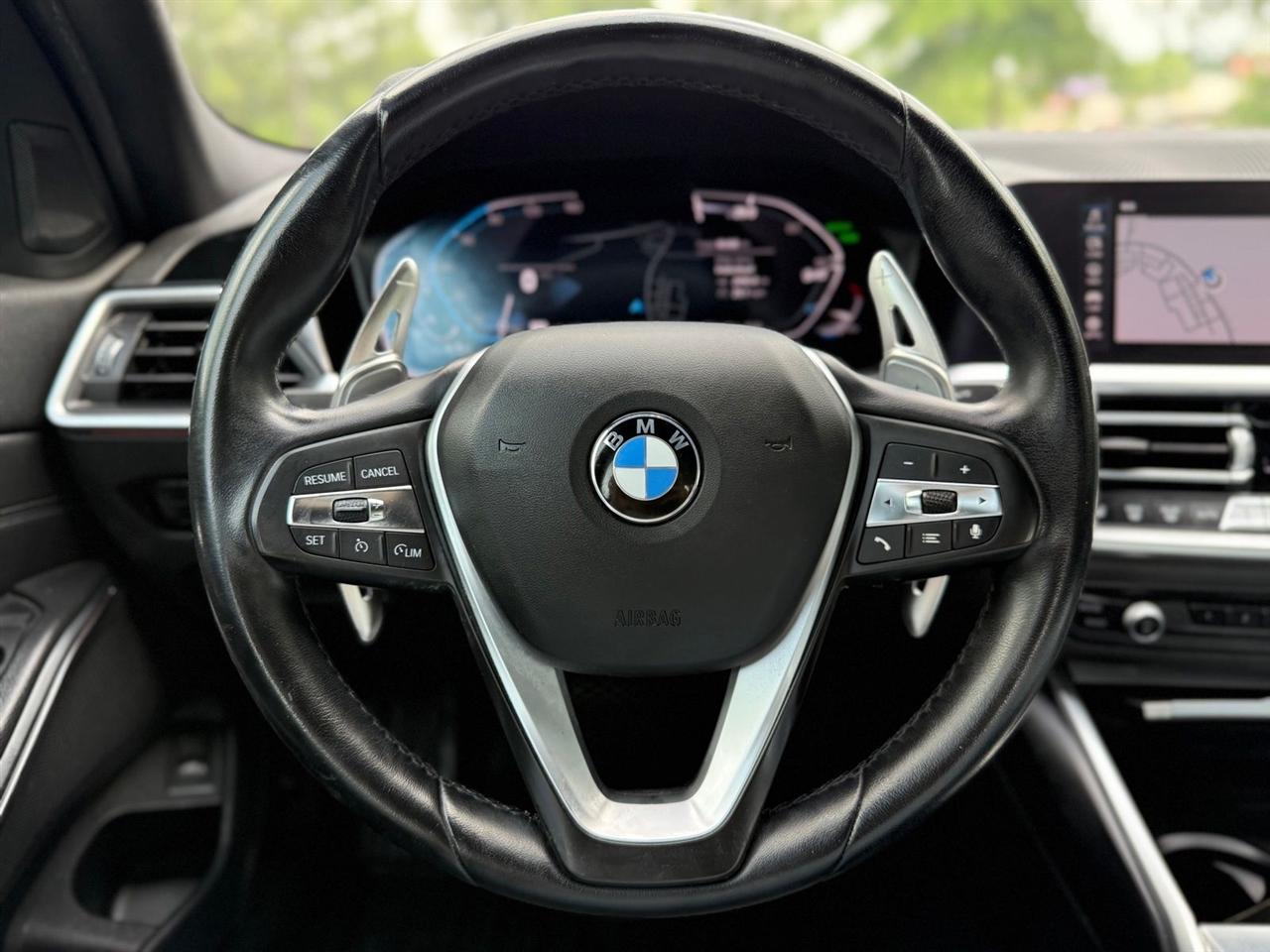 BMW 3 Series  2021