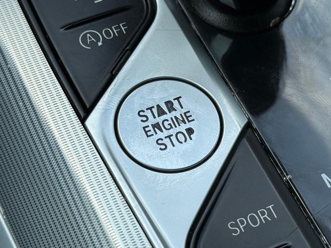 BMW 3 Series  2021