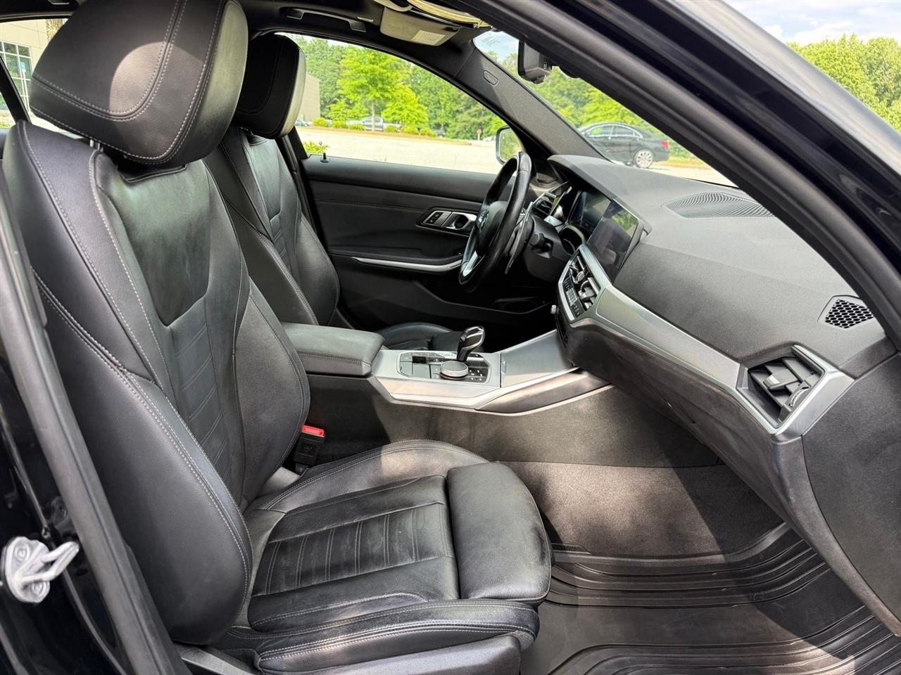 BMW 3 Series  2021