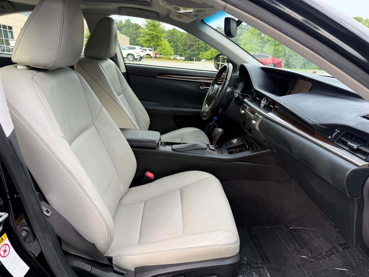 Lexus ES 350  2014
