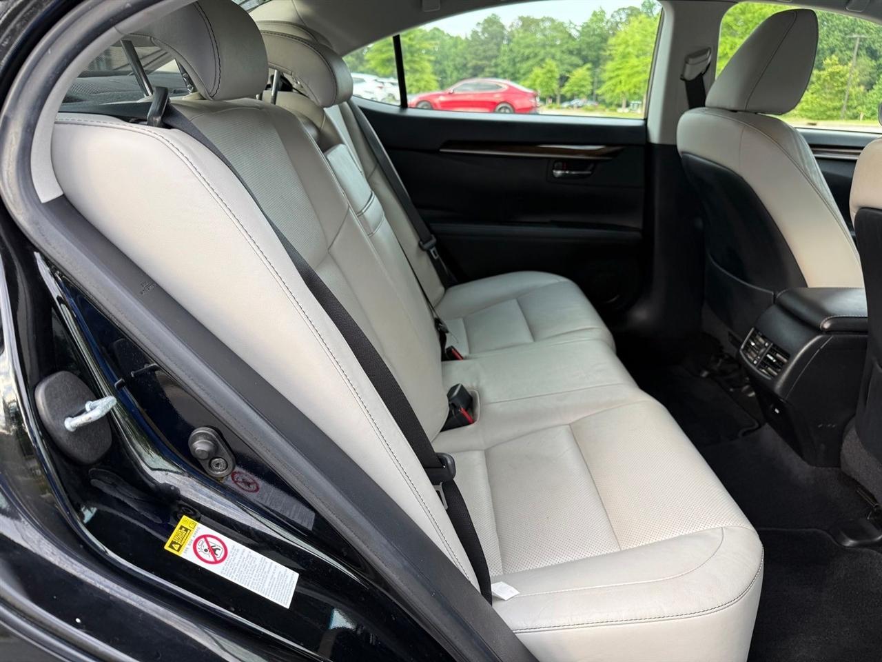 Lexus ES 350  2014