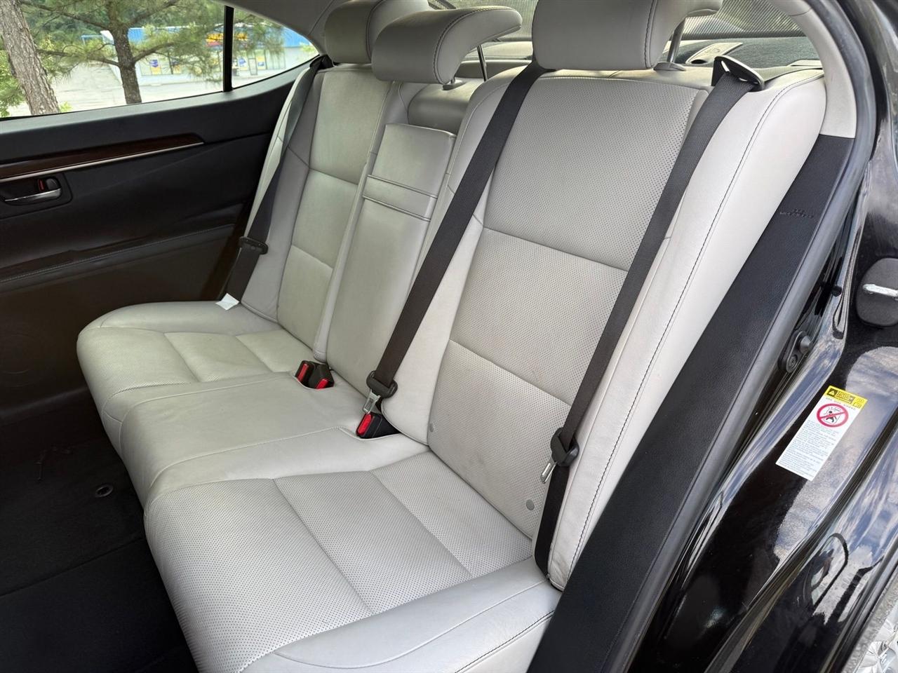 Lexus ES 350  2014