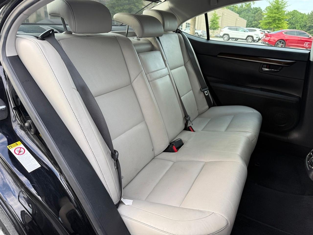 Lexus ES 350  2014