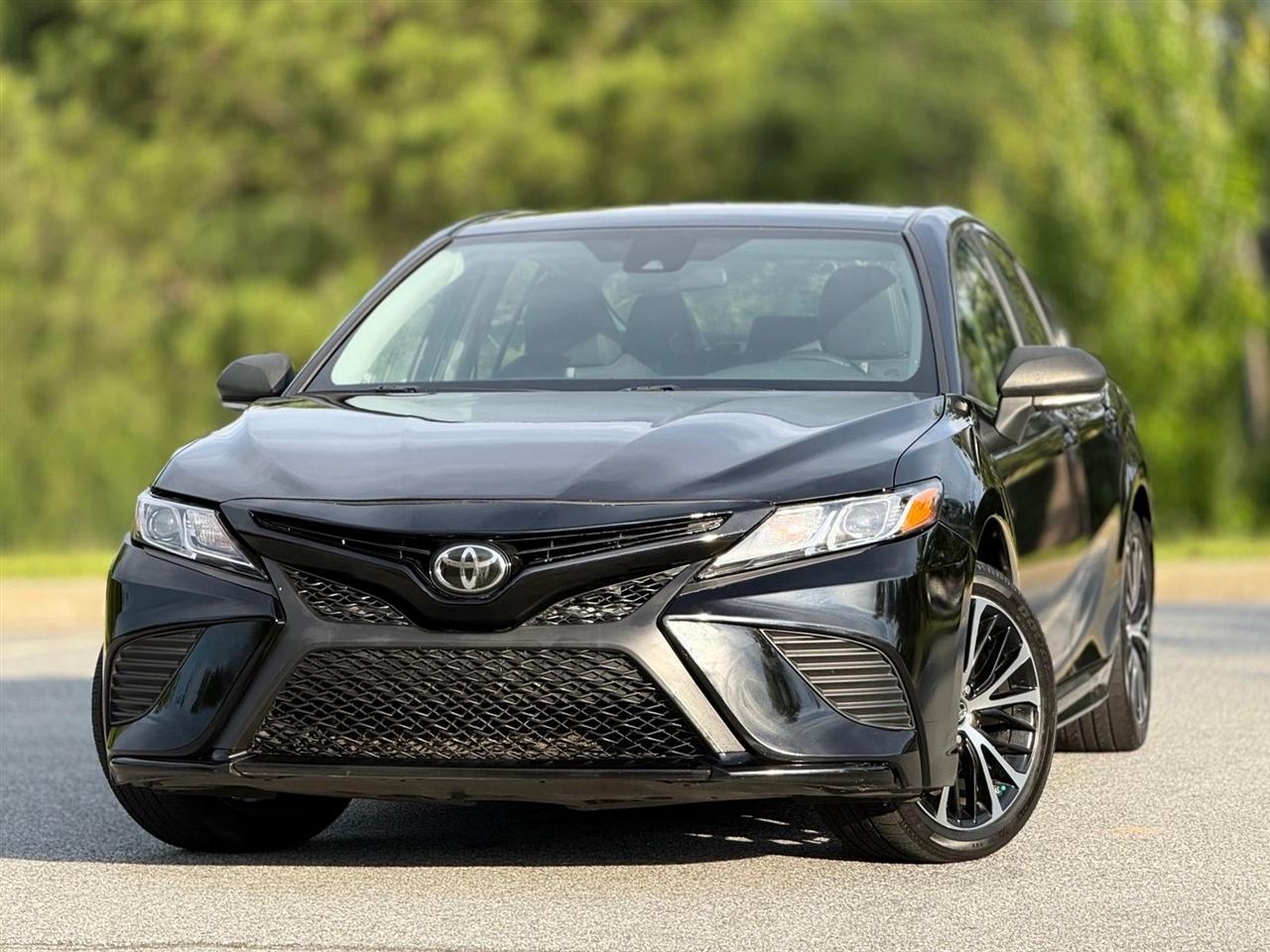 Toyota Camry  2019