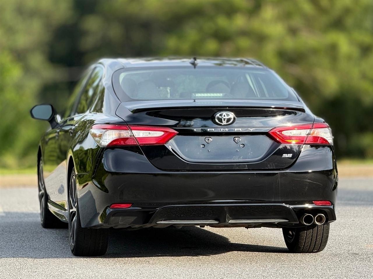 Toyota Camry  2019