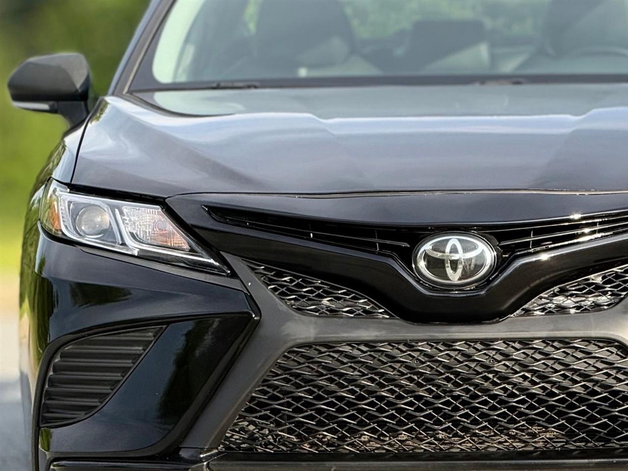 Toyota Camry  2019