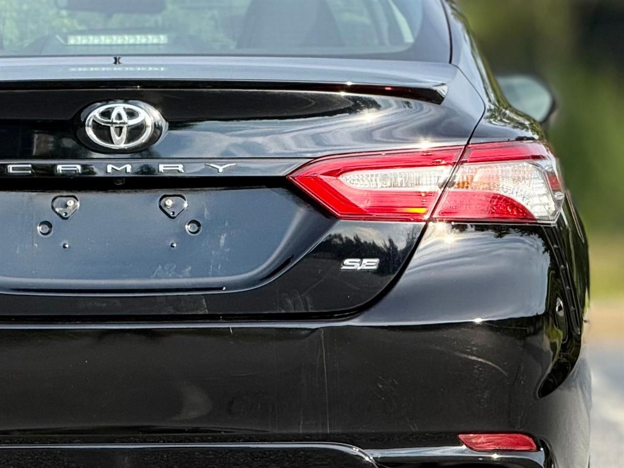 Toyota Camry  2019