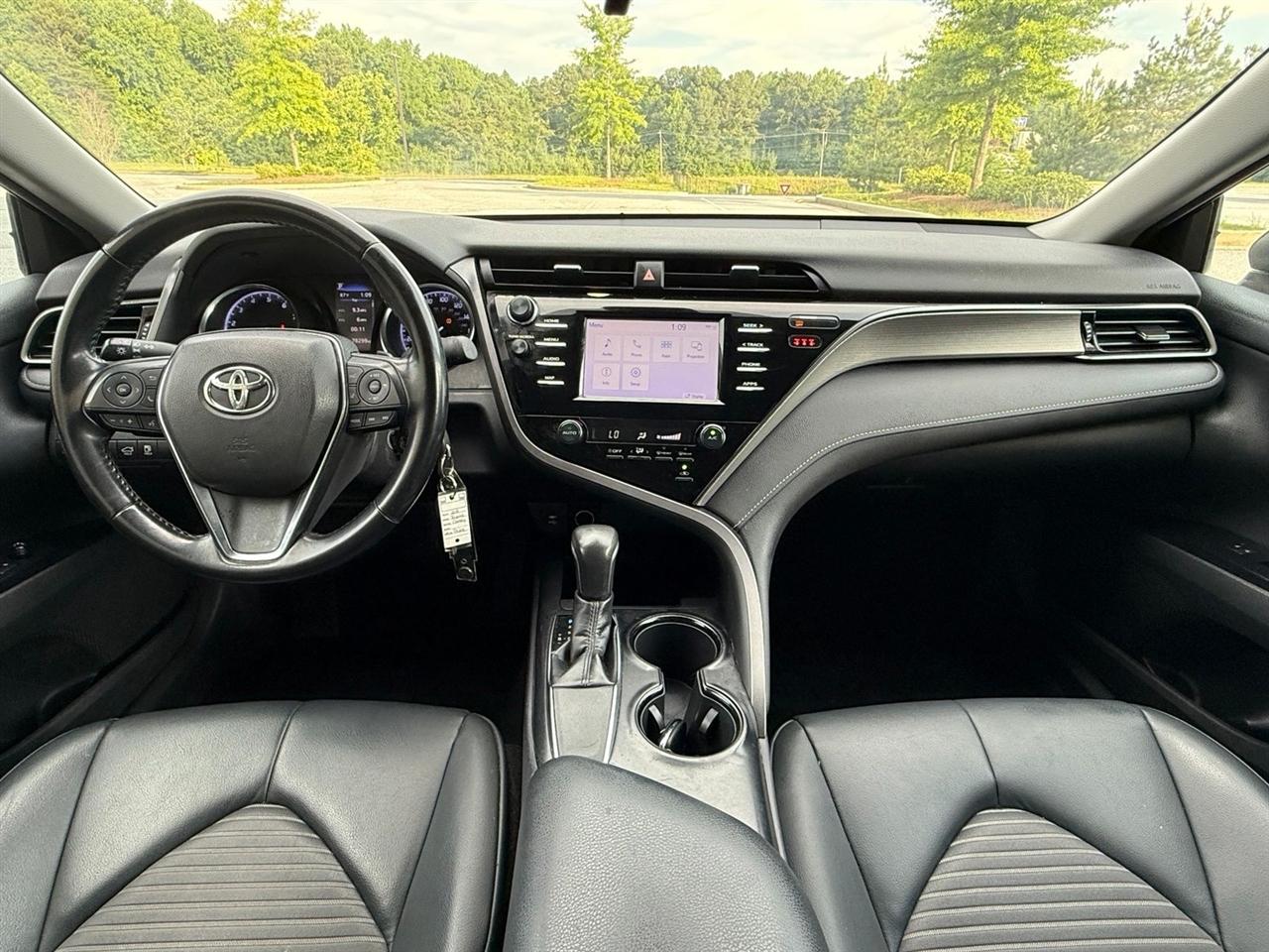 Toyota Camry  2019