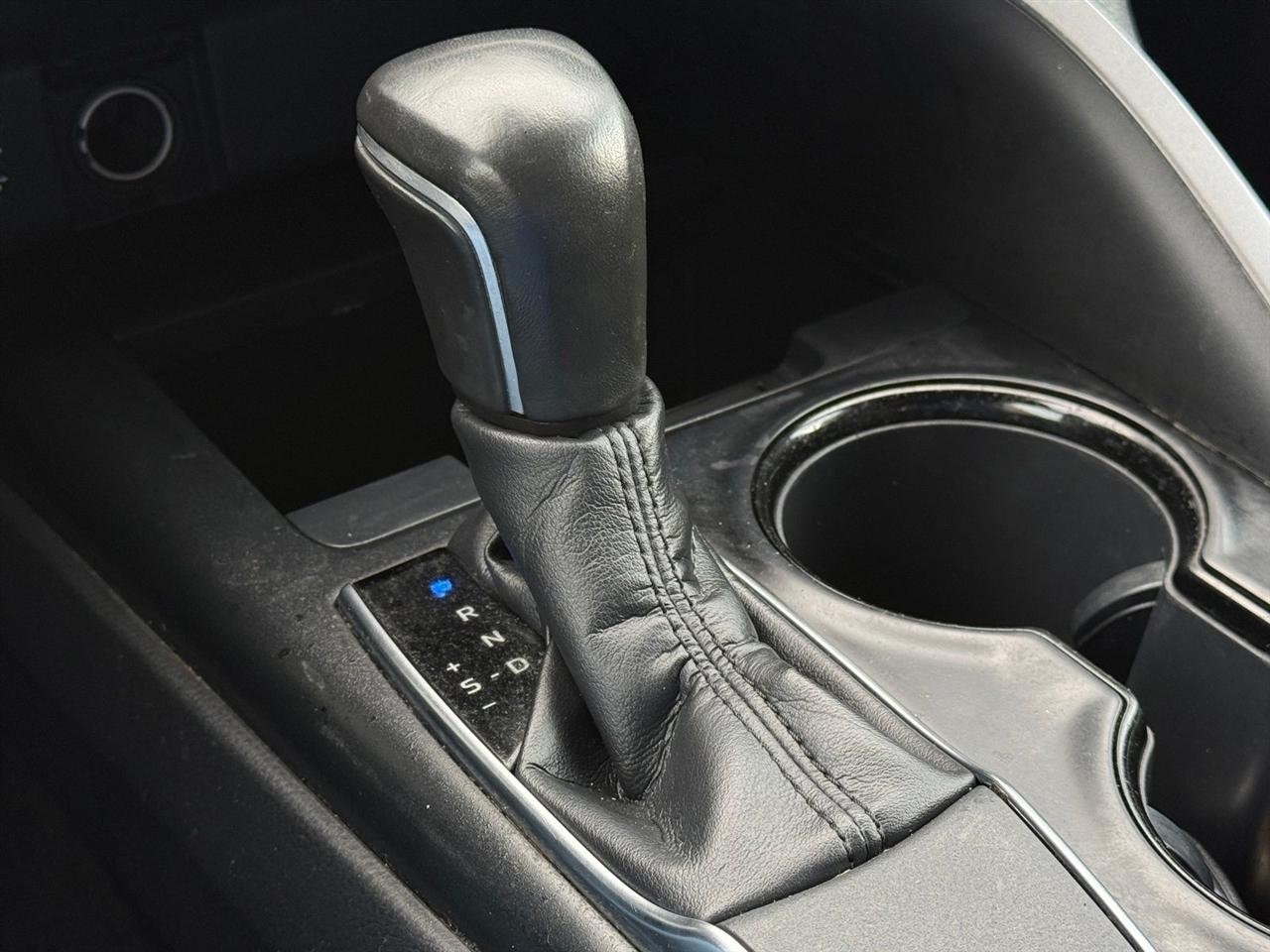 Toyota Camry  2019
