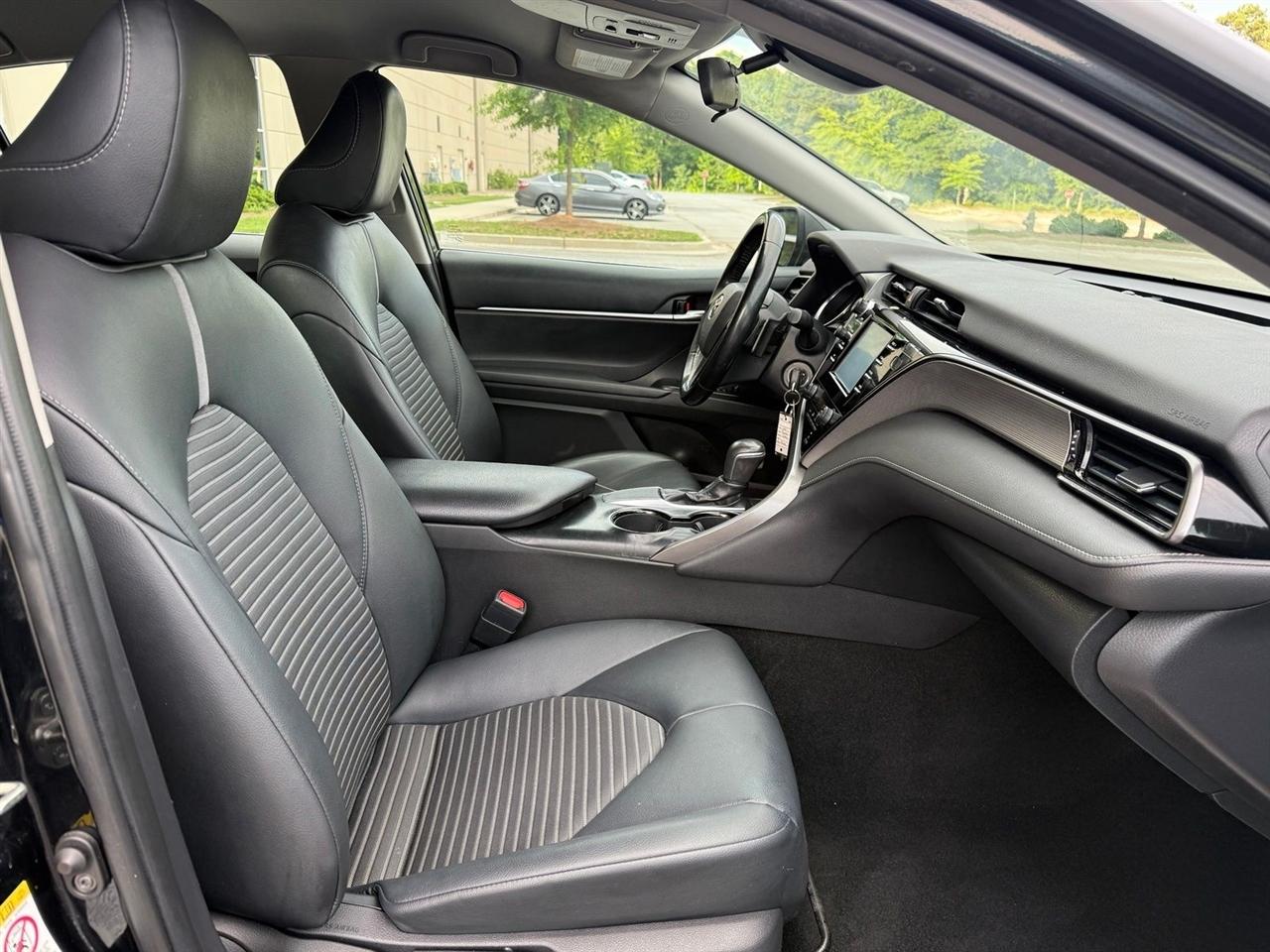Toyota Camry  2019
