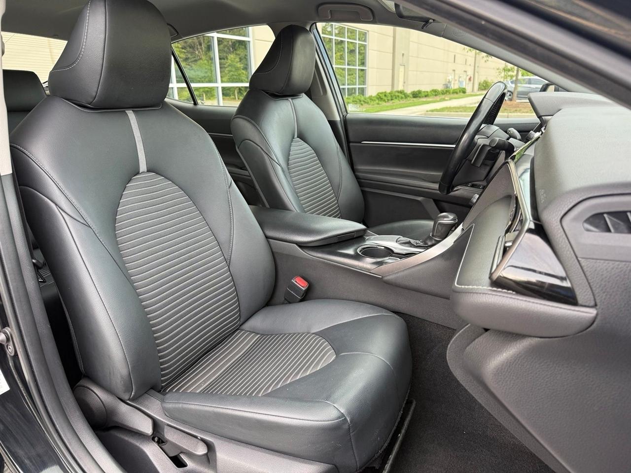 Toyota Camry  2019