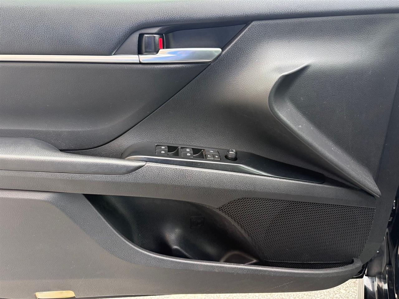 Toyota Camry  2019