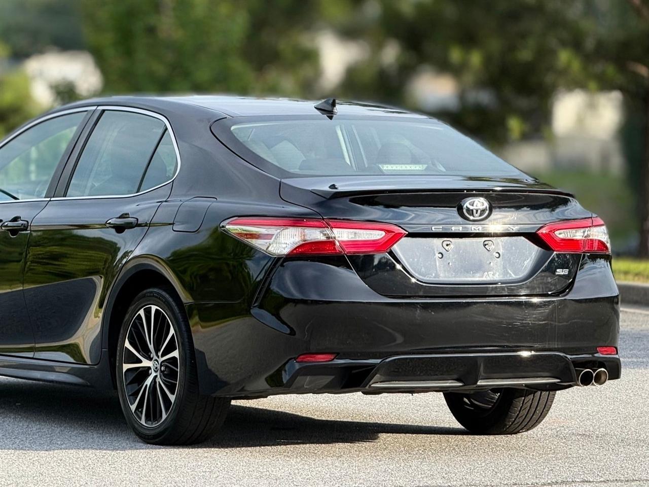 Toyota Camry  2019