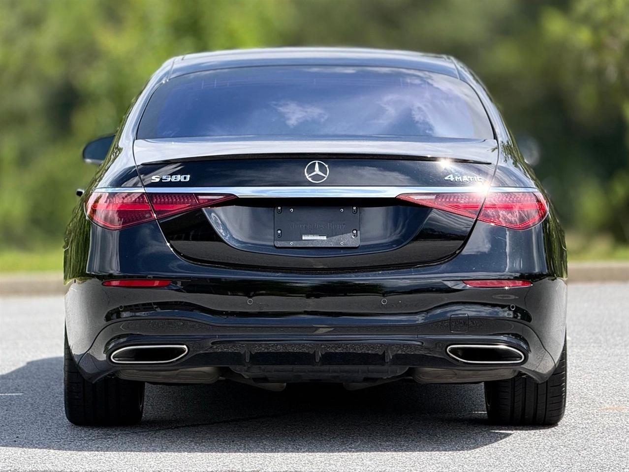 Mercedes-Benz S-Class  2022