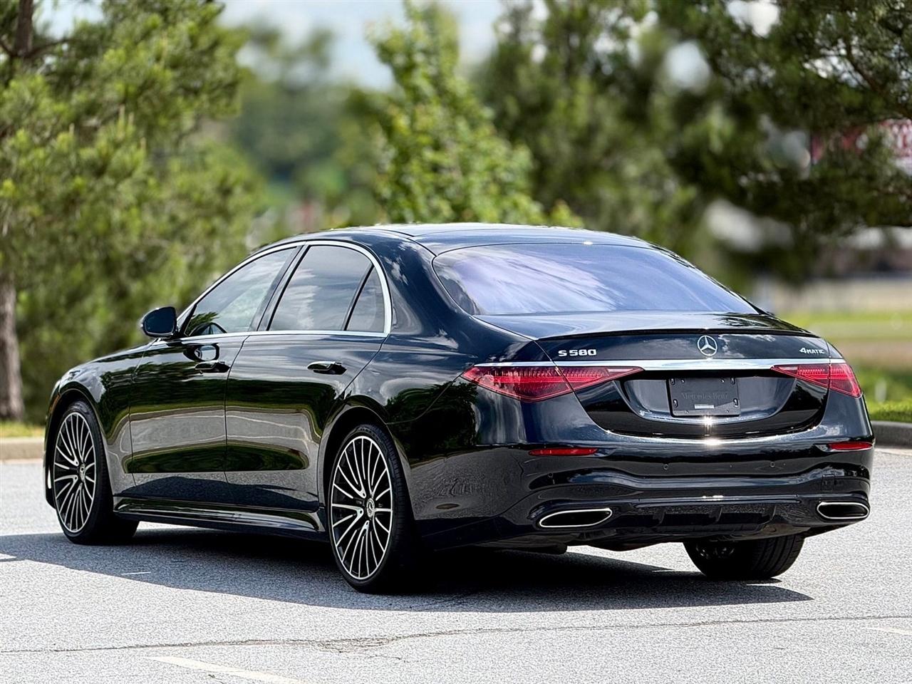 Mercedes-Benz S-Class  2022