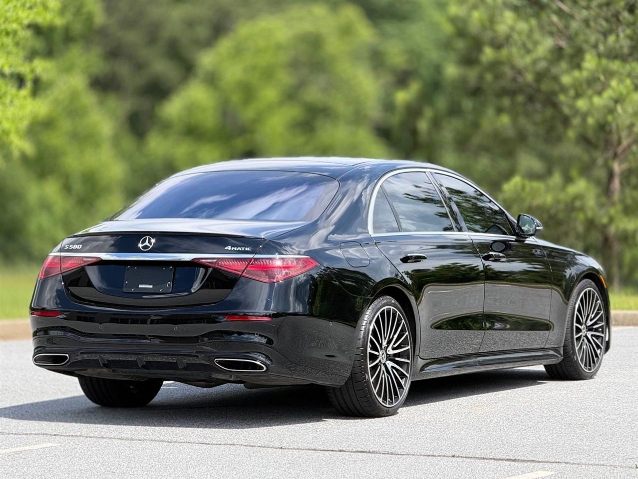 Mercedes-Benz S-Class  2022