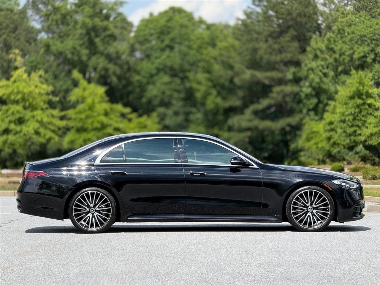 Mercedes-Benz S-Class  2022