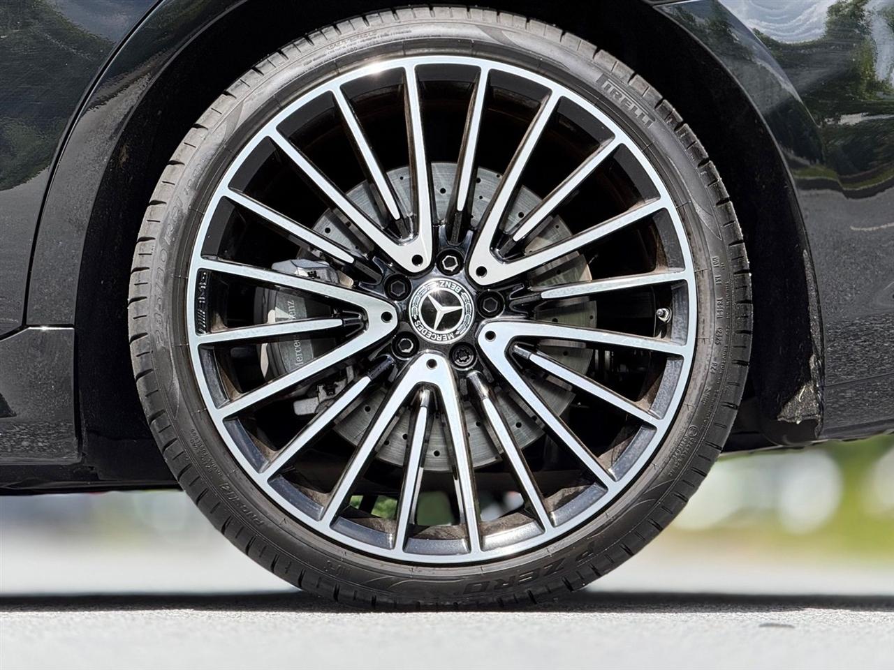 Mercedes-Benz S-Class  2022
