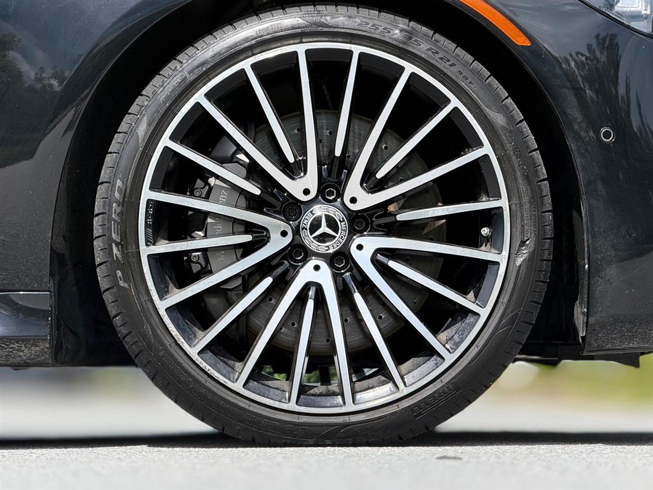 Mercedes-Benz S-Class  2022