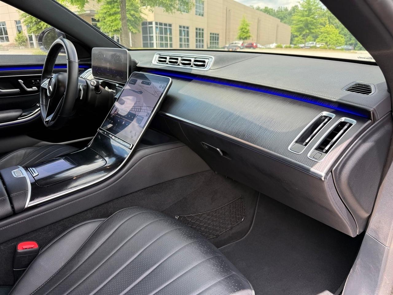 Mercedes-Benz S-Class  2022