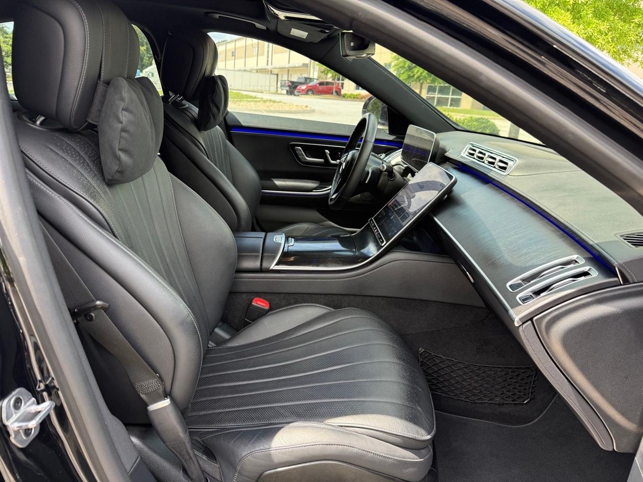 Mercedes-Benz S-Class  2022