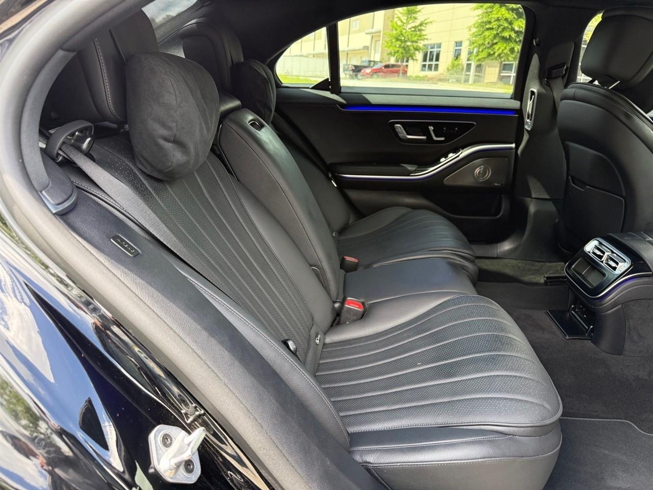 Mercedes-Benz S-Class  2022
