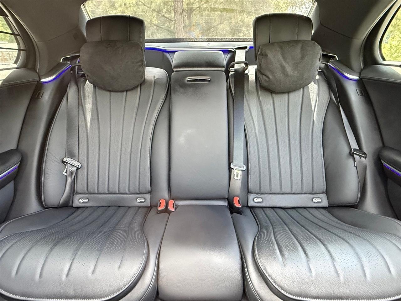 Mercedes-Benz S-Class  2022