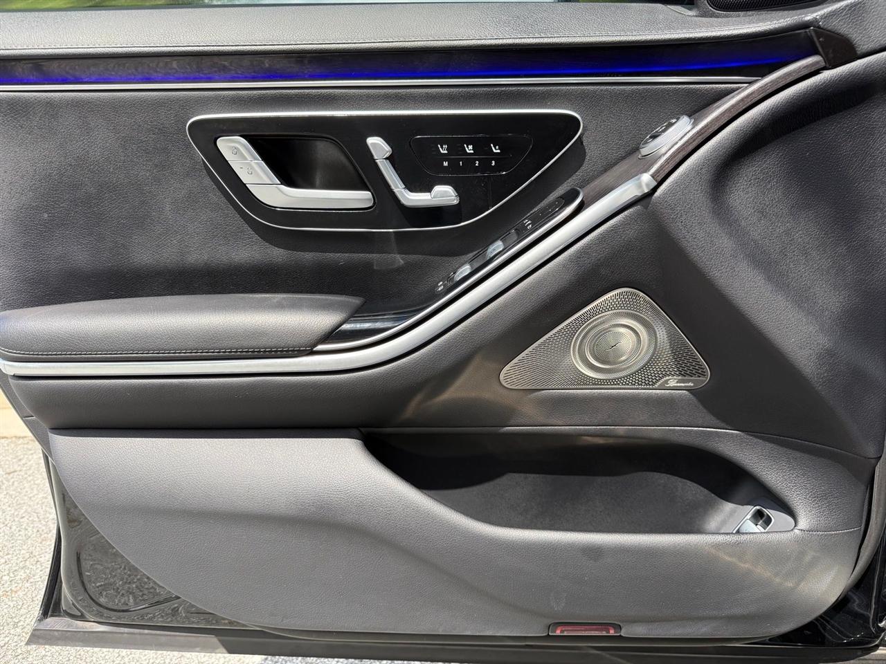 Mercedes-Benz S-Class  2022