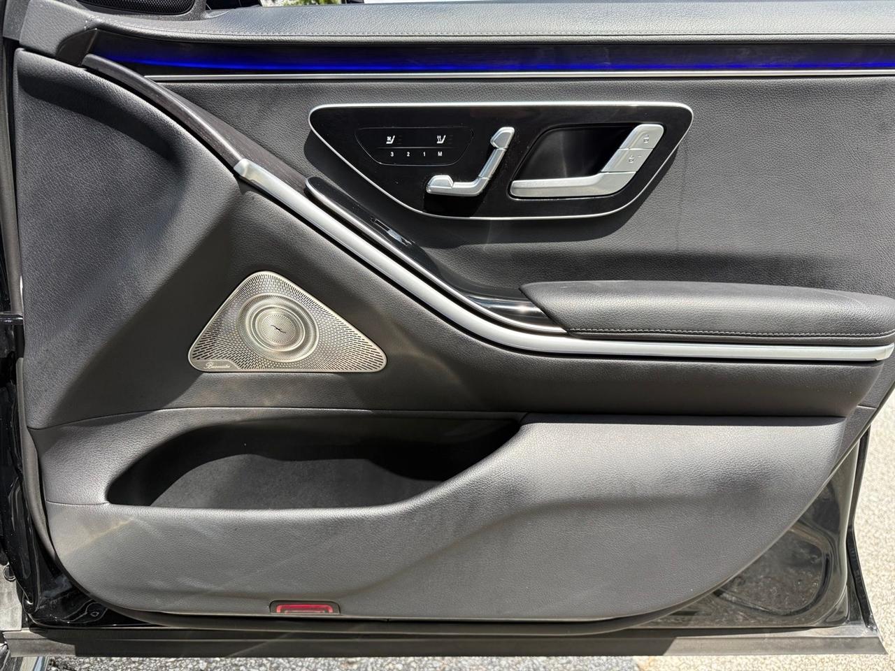 Mercedes-Benz S-Class  2022