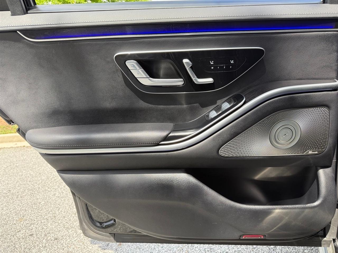 Mercedes-Benz S-Class  2022