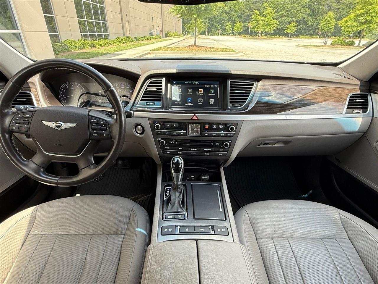 Genesis G80  2017