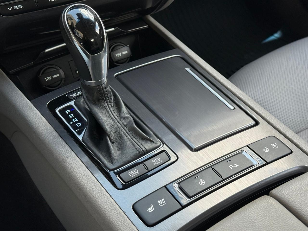 Genesis G80  2017