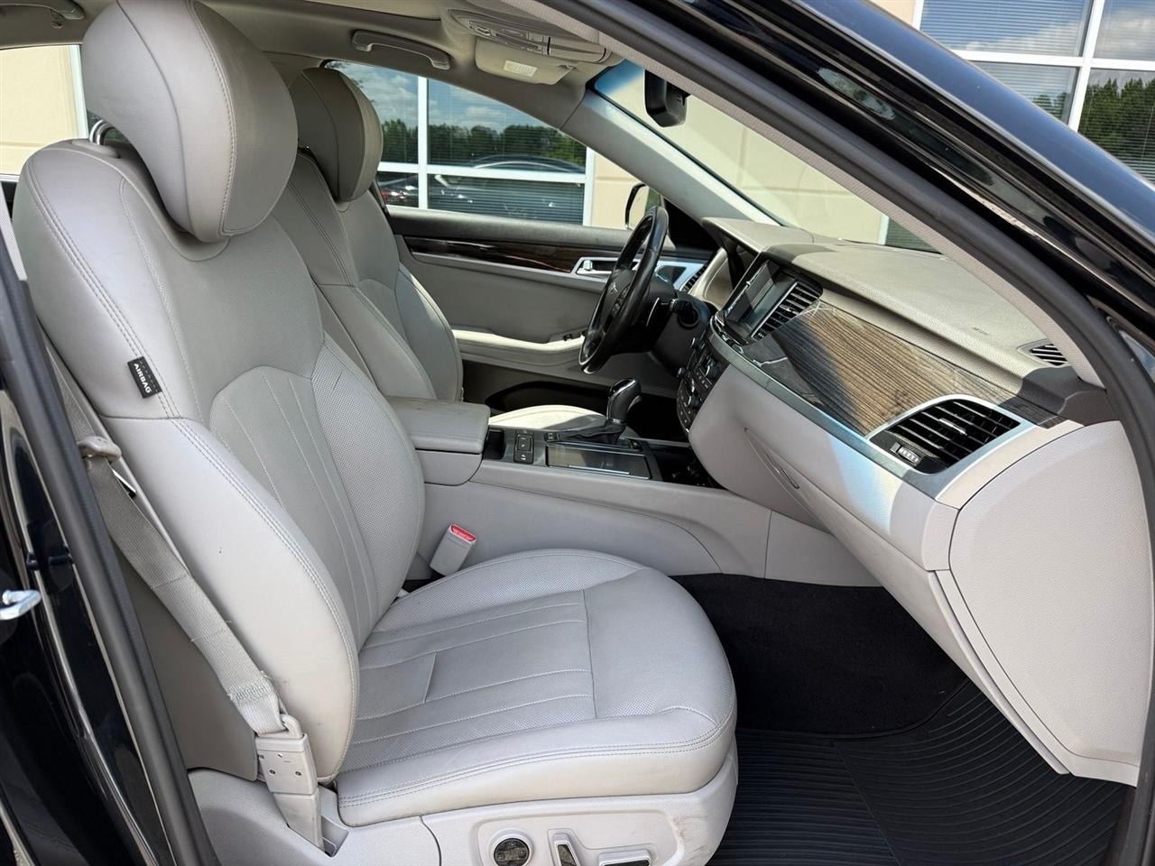 Genesis G80  2017