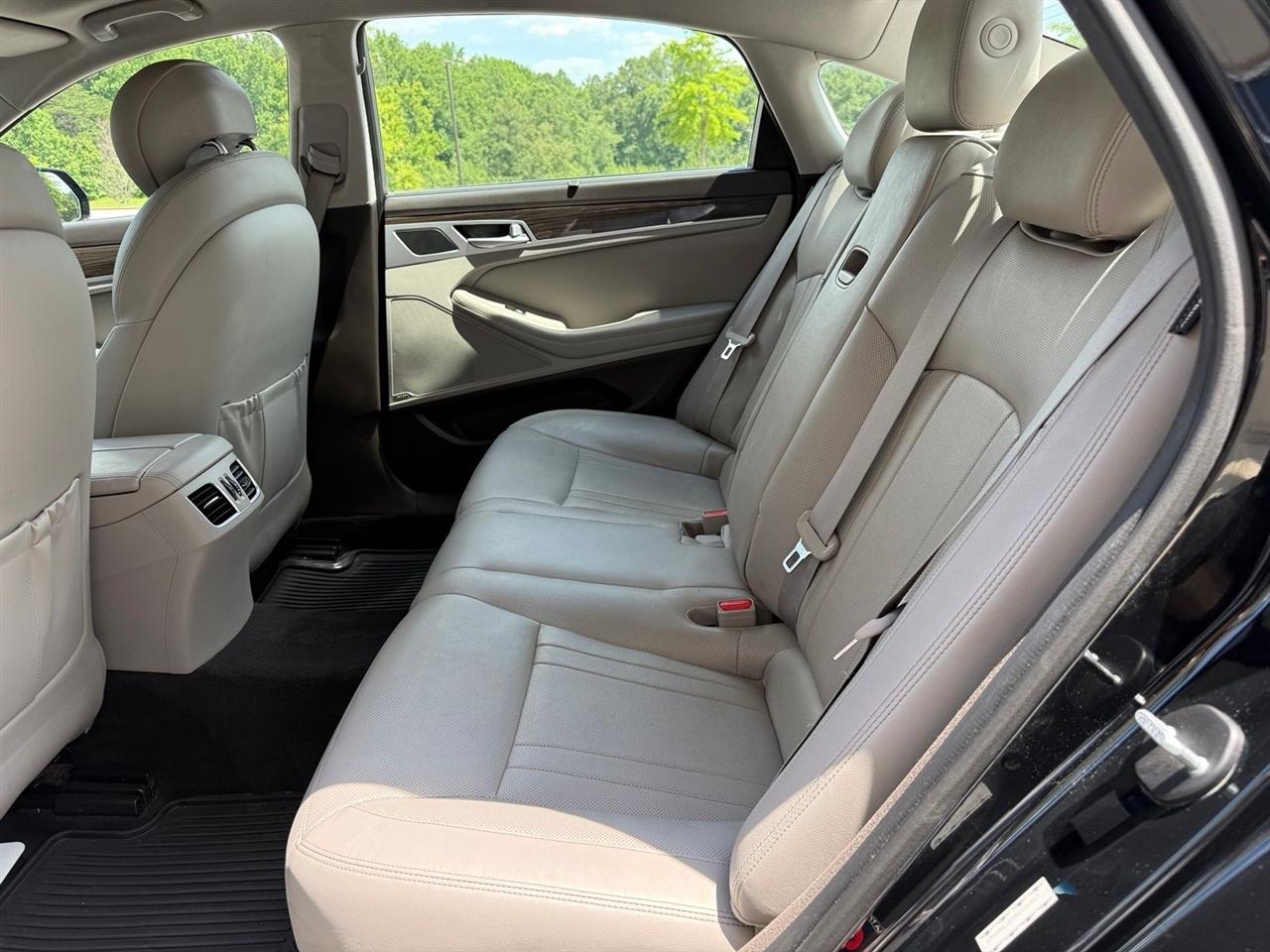 Genesis G80  2017