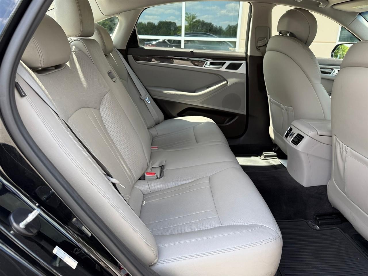 Genesis G80  2017