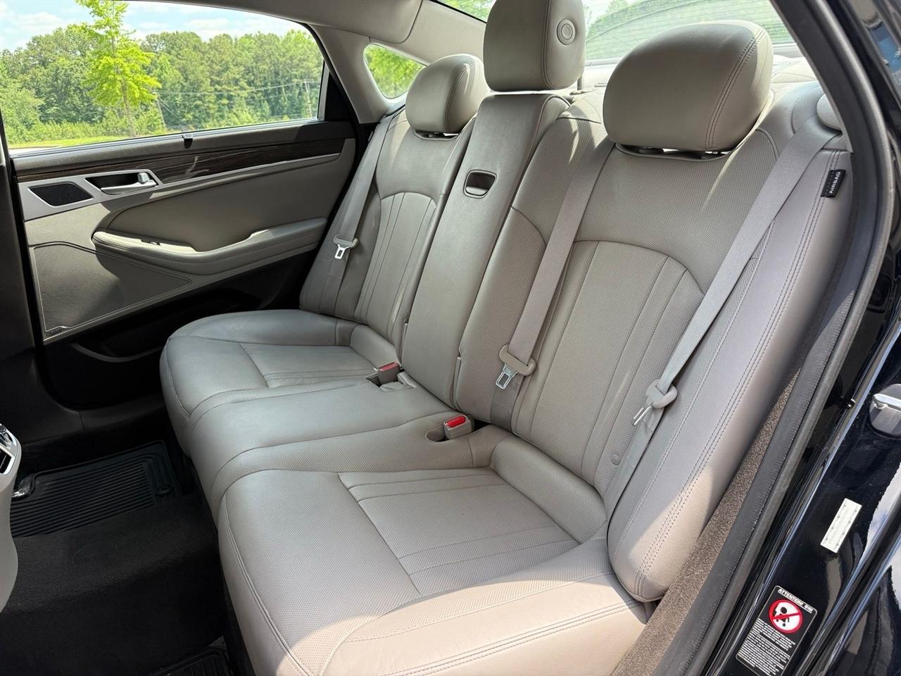 Genesis G80  2017
