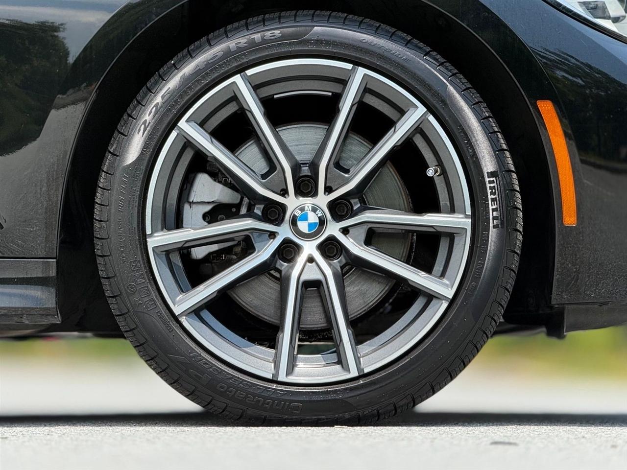 BMW 3 Series  2019