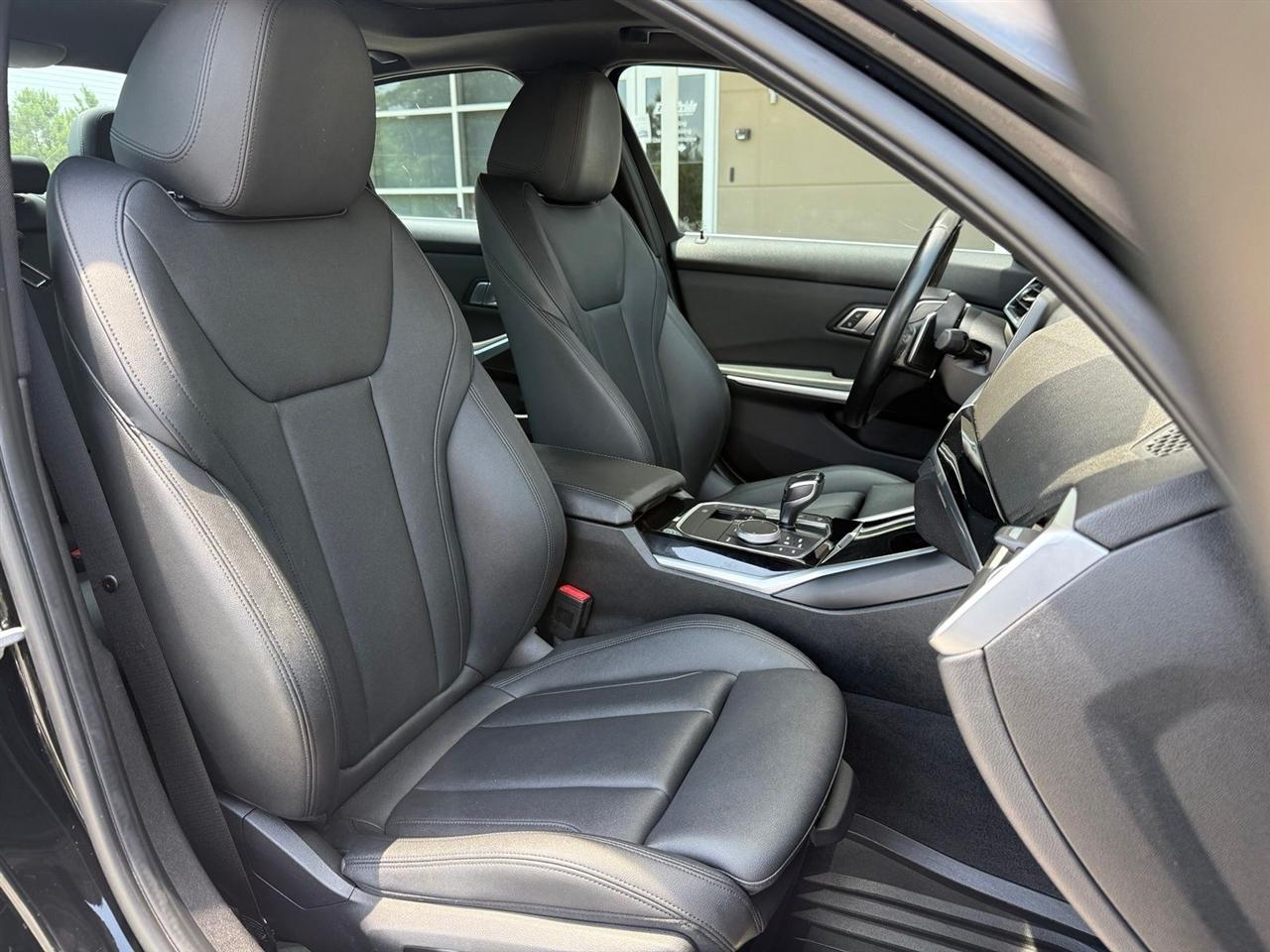 BMW 3 Series  2019