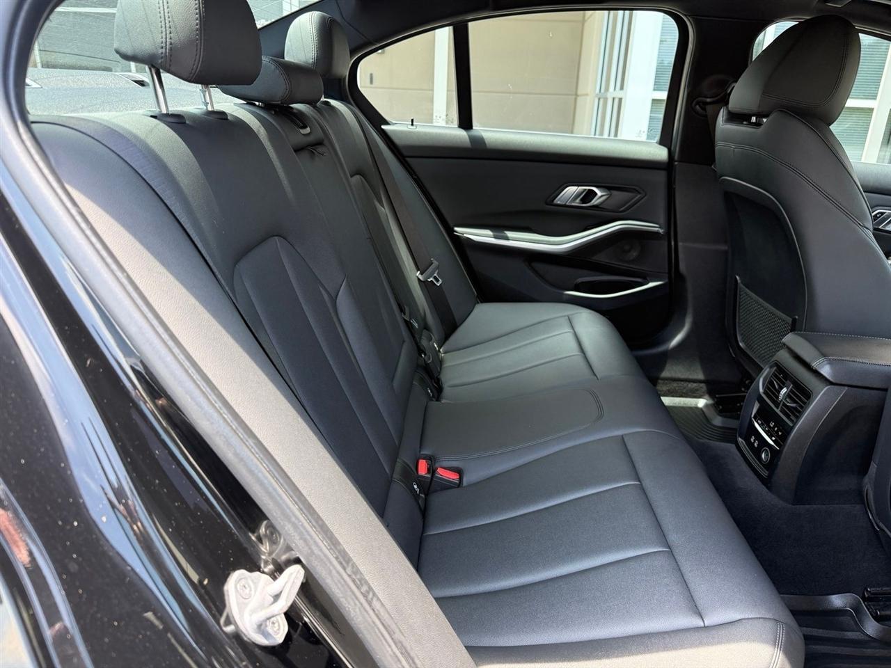 BMW 3 Series  2019