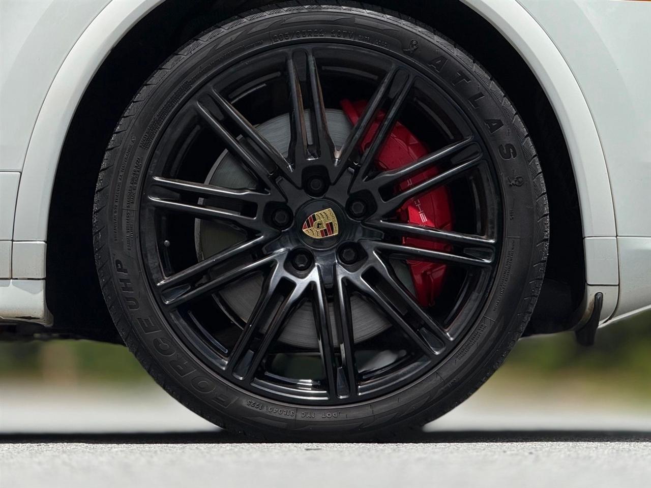 Porsche Cayenne  2016