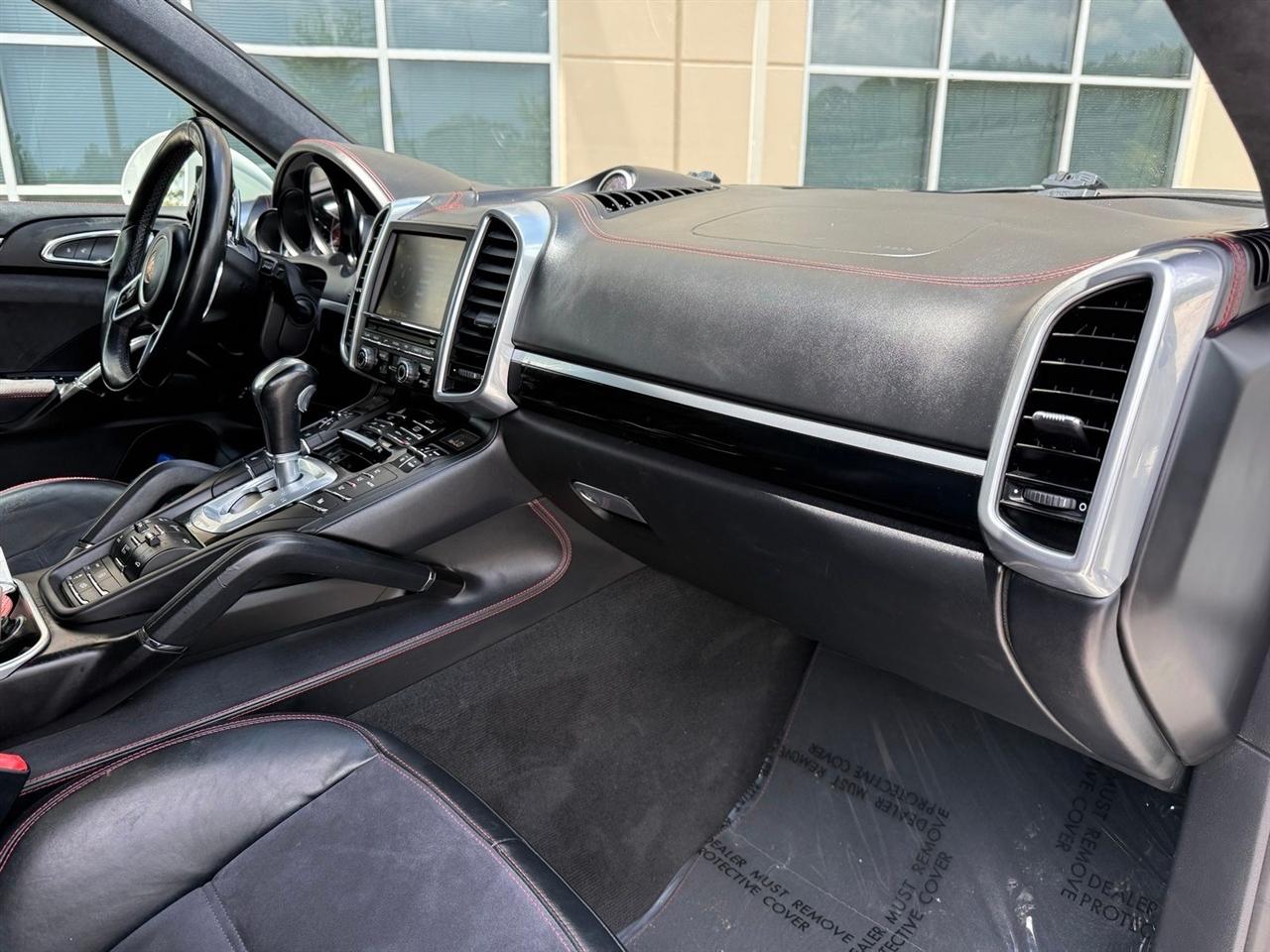 Porsche Cayenne  2016