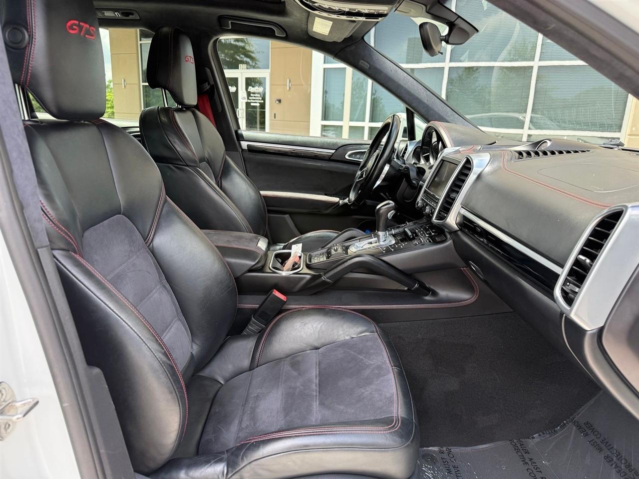 Porsche Cayenne  2016