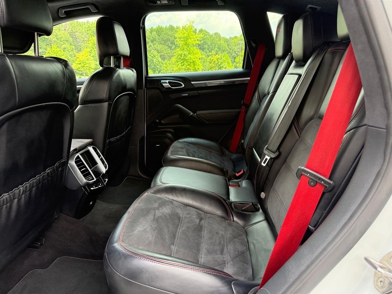 Porsche Cayenne  2016