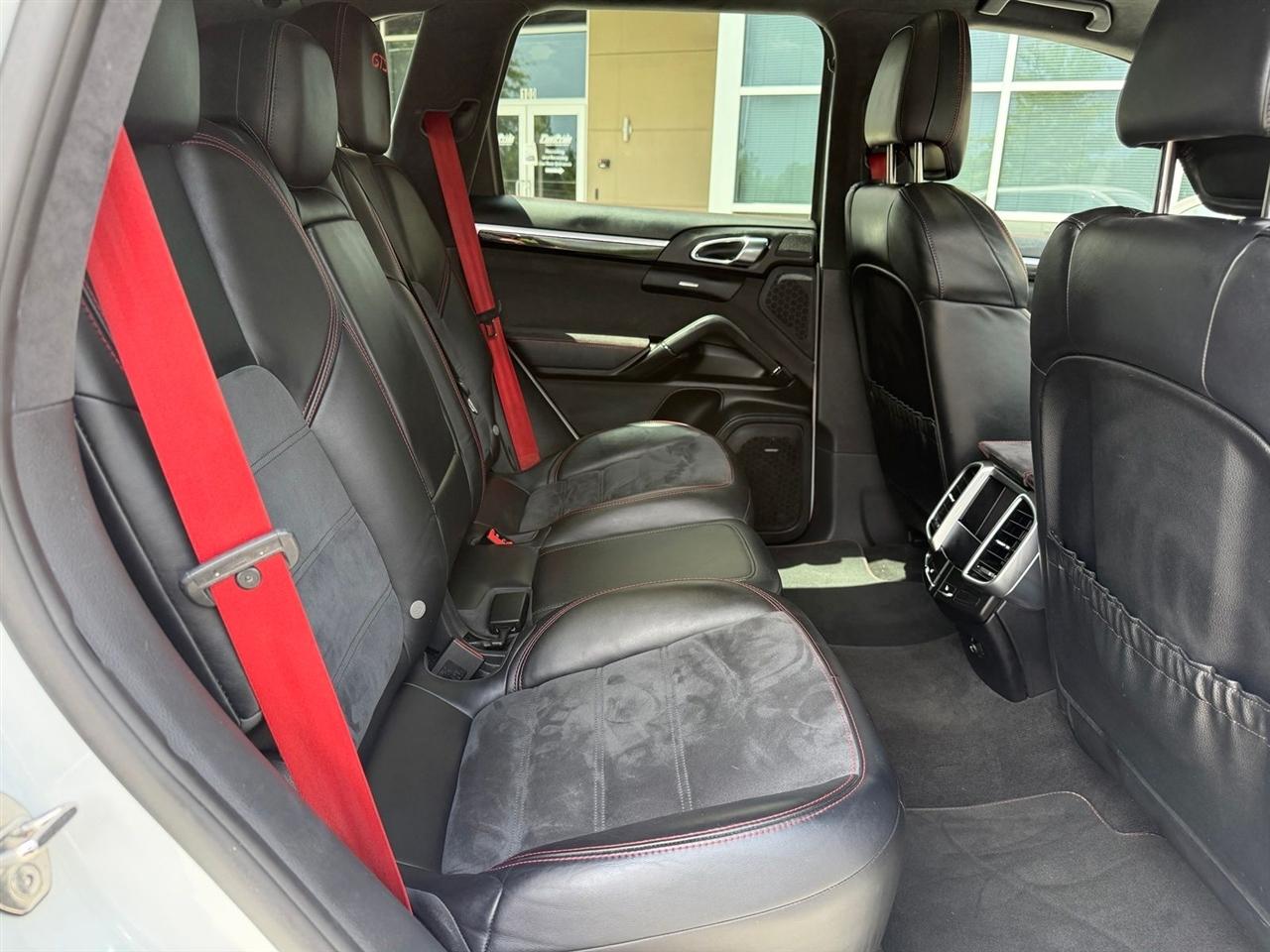 Porsche Cayenne  2016