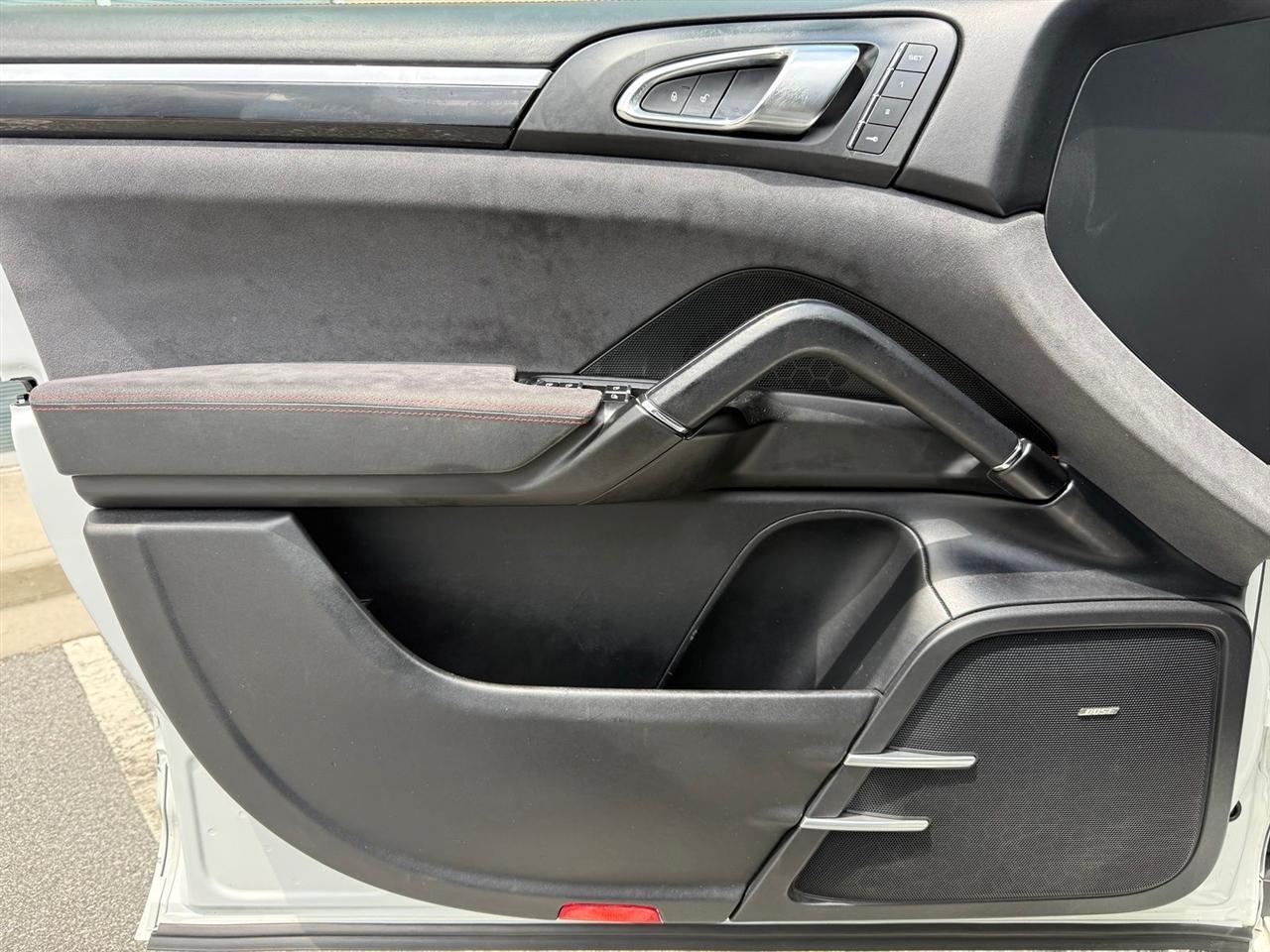 Porsche Cayenne  2016