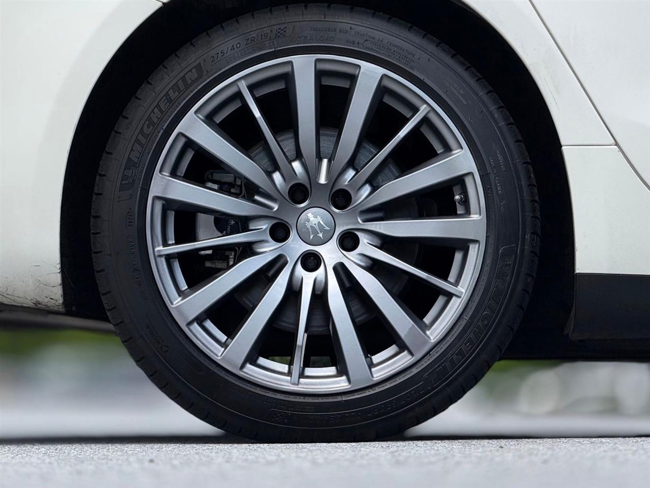 Maserati Ghibli  2019
