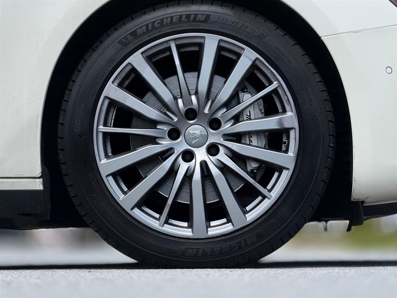Maserati Ghibli  2019